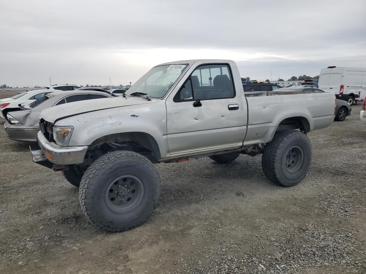 1990 Toyota Pickup - Image 1