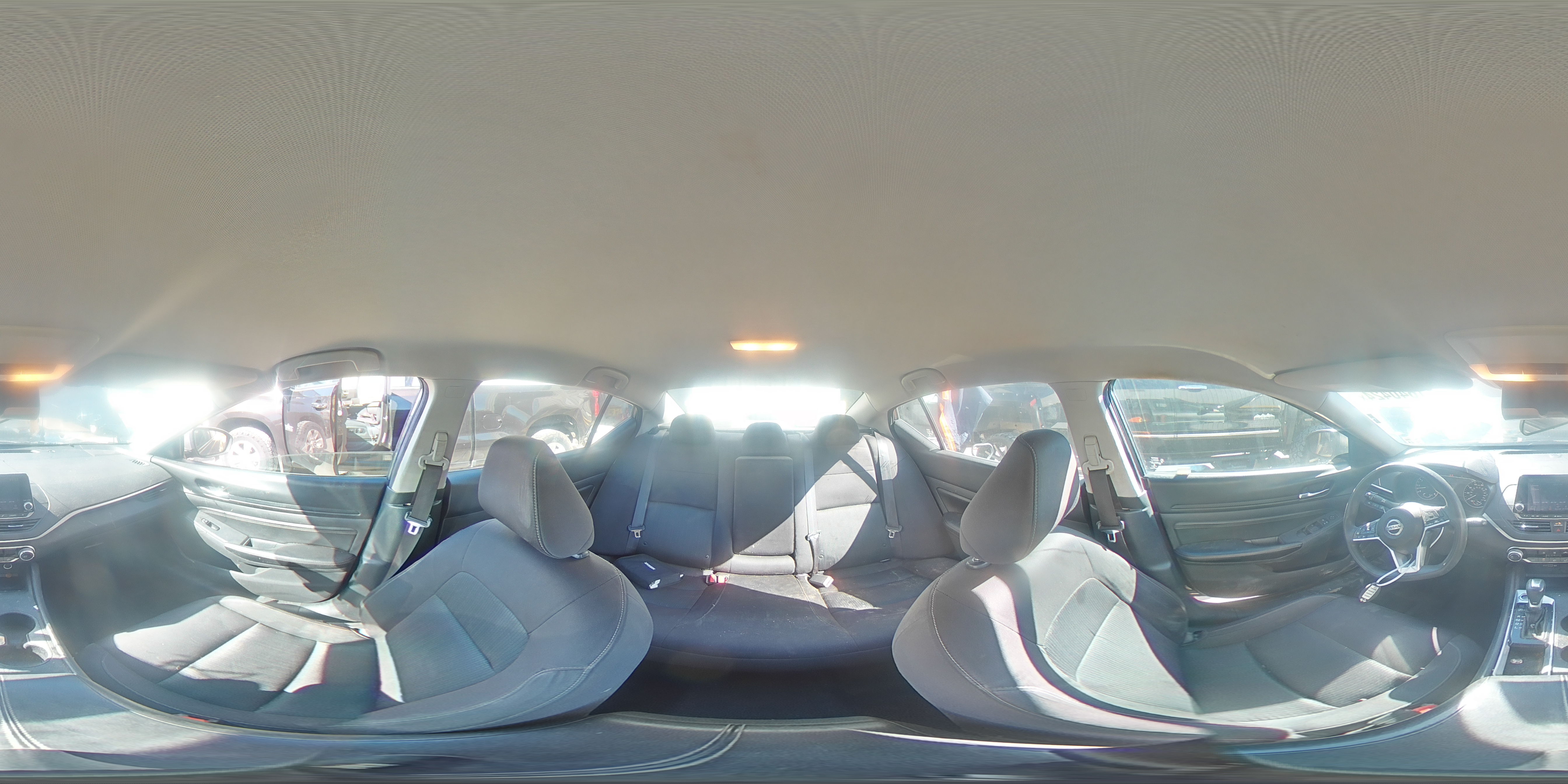 2020 Nissan Altima - Image 15