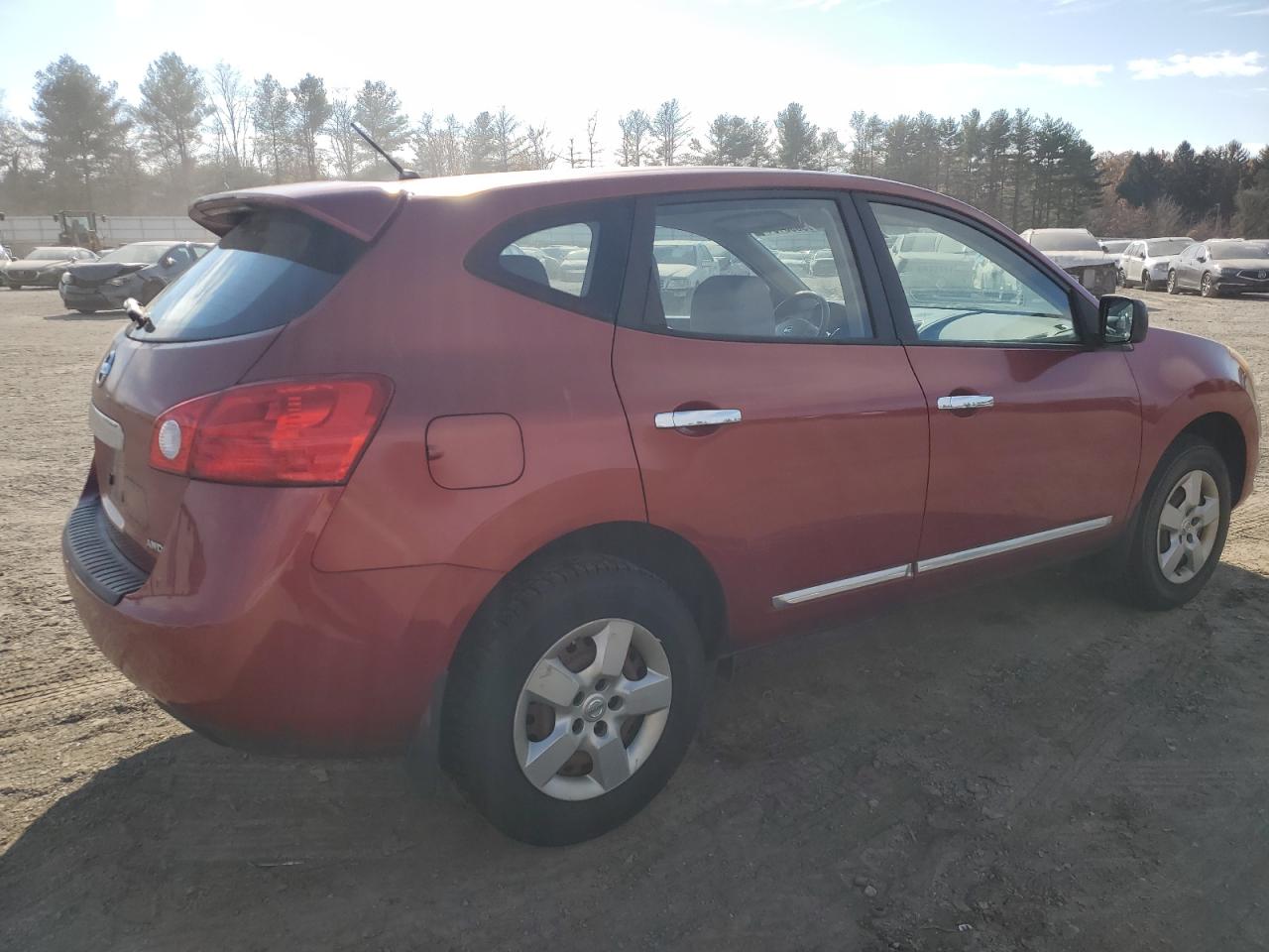 2011 Nissan Rogue - Image 3