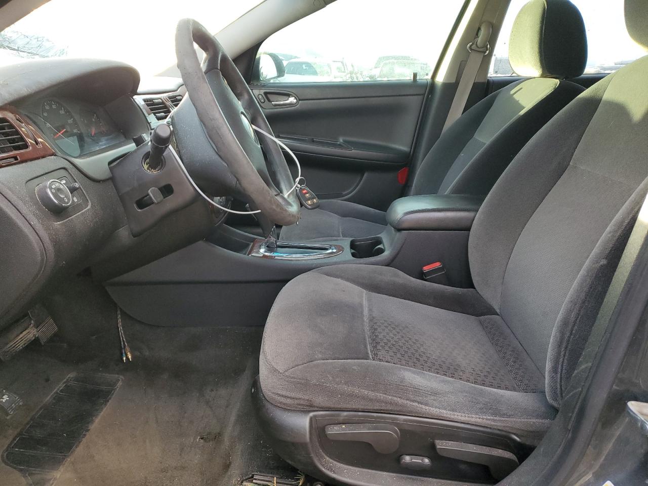 2010 Chevrolet Impala - Image 7