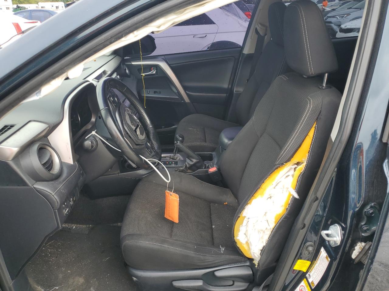 2018 Toyota RAV 4 - Image 7