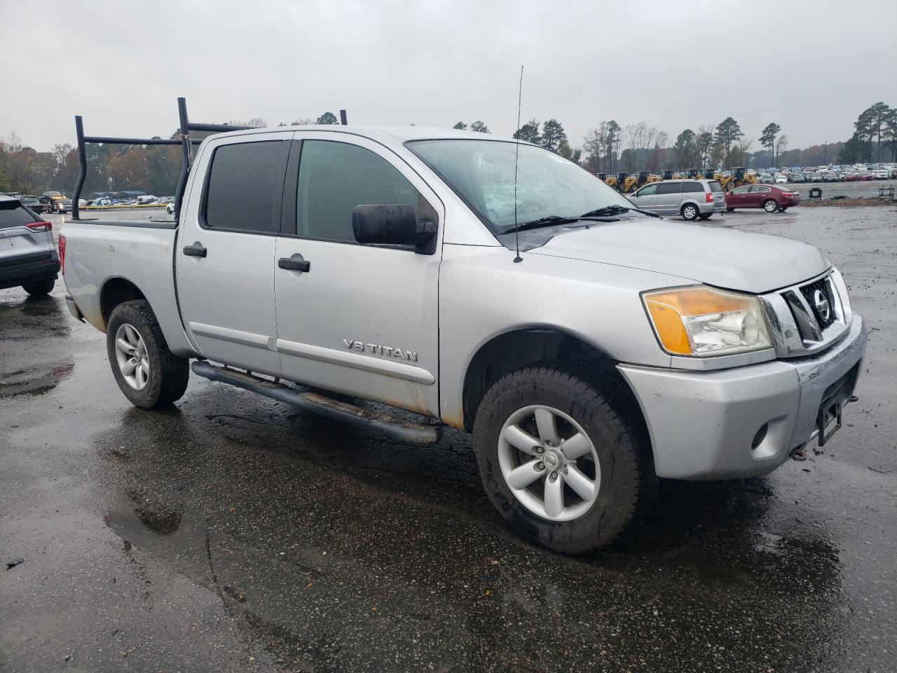 2012 Nissan Titan - Image 4