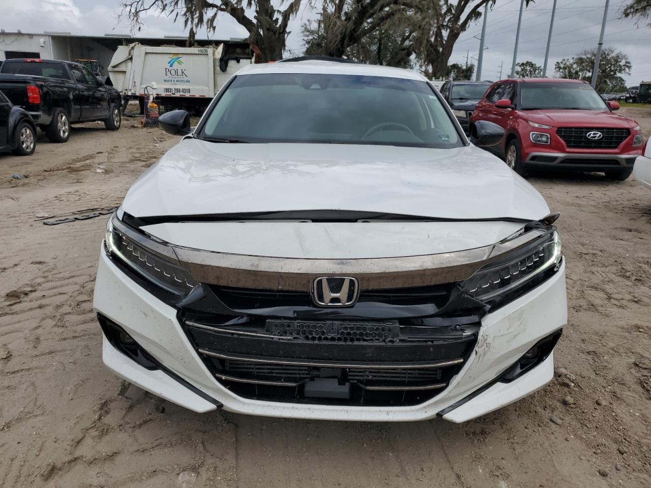 2022 Honda Accord - Image 5