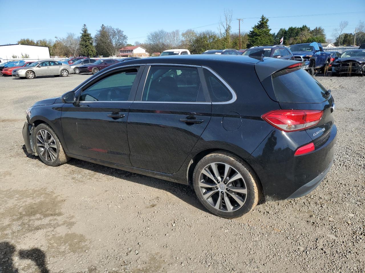 2018 Hyundai Elantra - Image 2