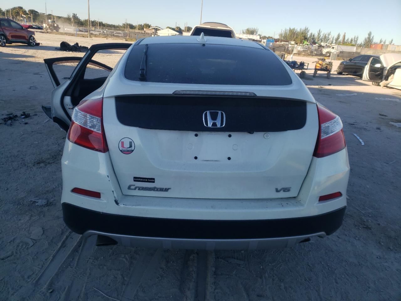 2015 Honda Crosstour - Image 6