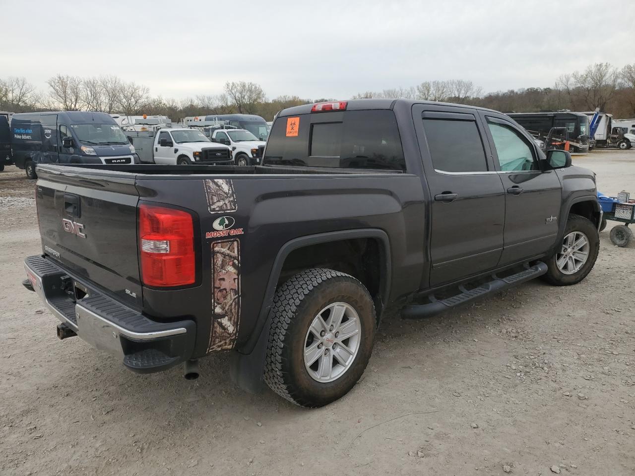 2016 GMC Sierra - Image 3