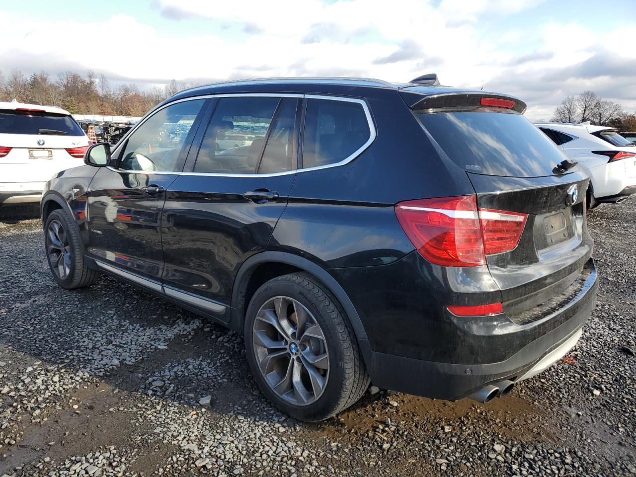 VIN 5UXWX9C51F0D54413 2015 BMW X3 no.2