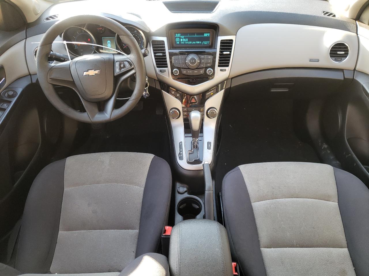 2014 Chevrolet Cruze - Image 8