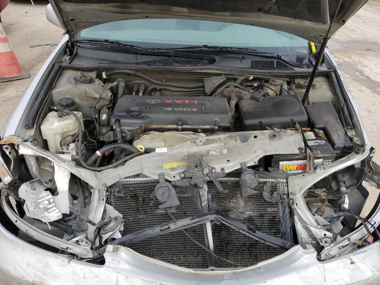 2004 Toyota Camry - Image 11