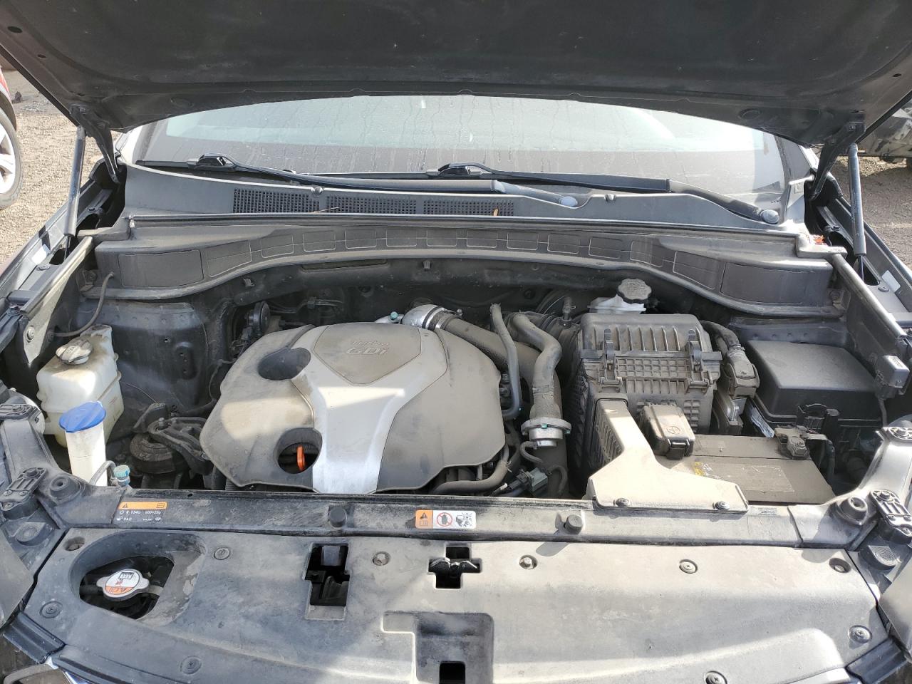 2013 Hyundai Santa Fe - Image 12