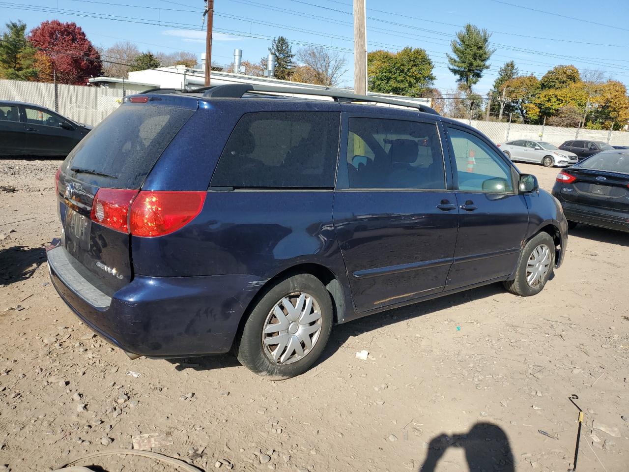 2007 Toyota Sienna - Image 3