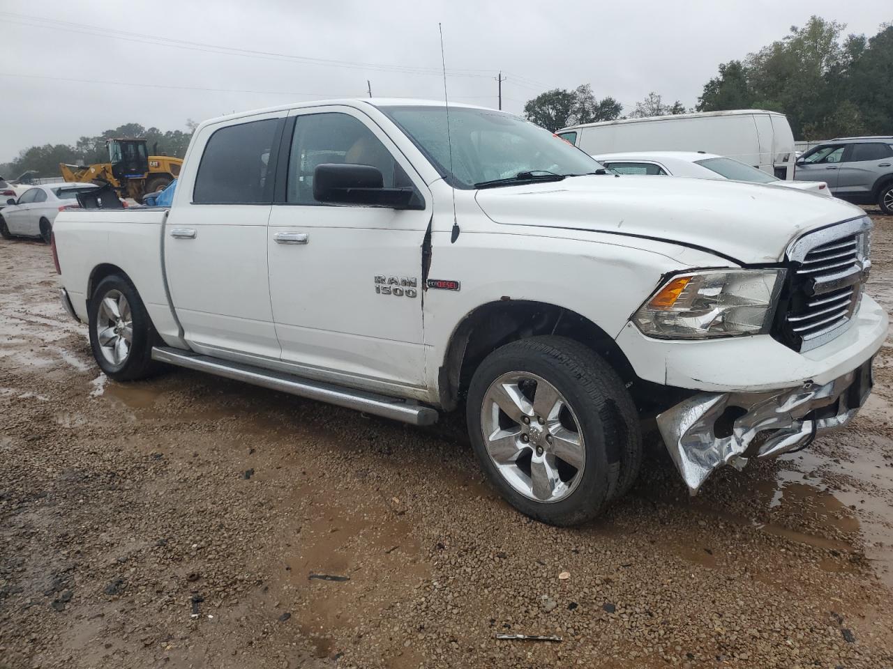 2014 RAM 1500 - Image 4