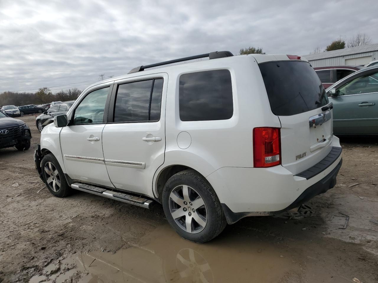 2014 Honda Pilot - Image 2
