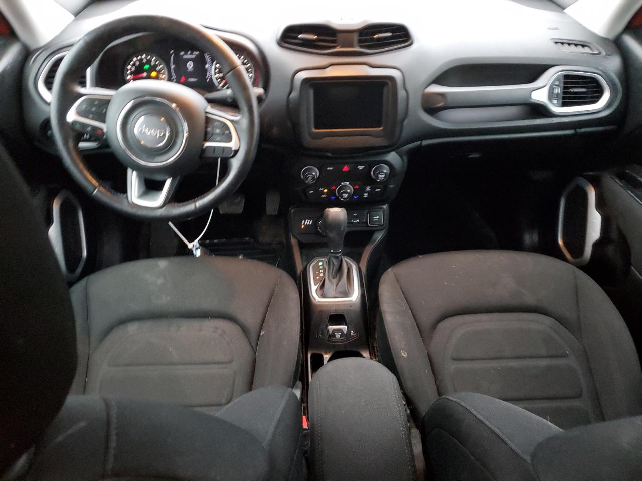2018 Jeep Renegade - Image 8