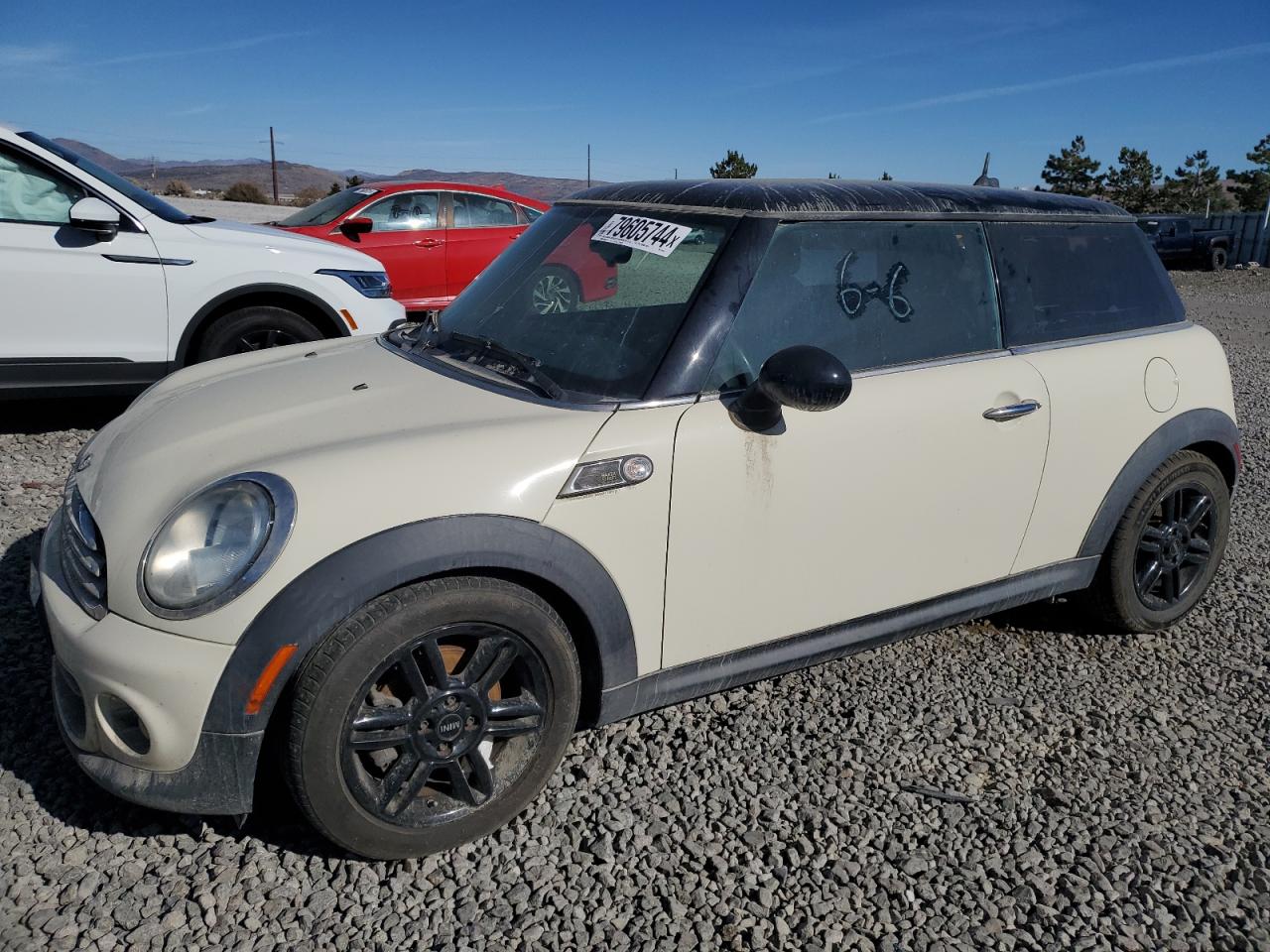 VIN WMWSU3C54DT683411 2013 MINI COOPER no.1