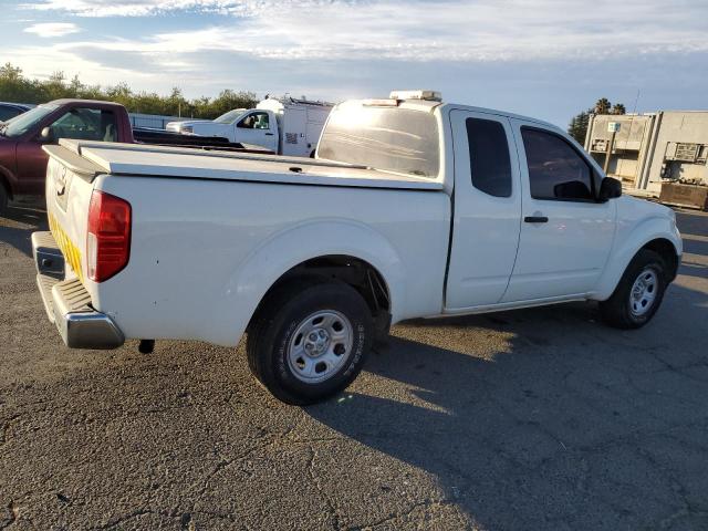 Pickups NISSAN FRONTIER 2015 White