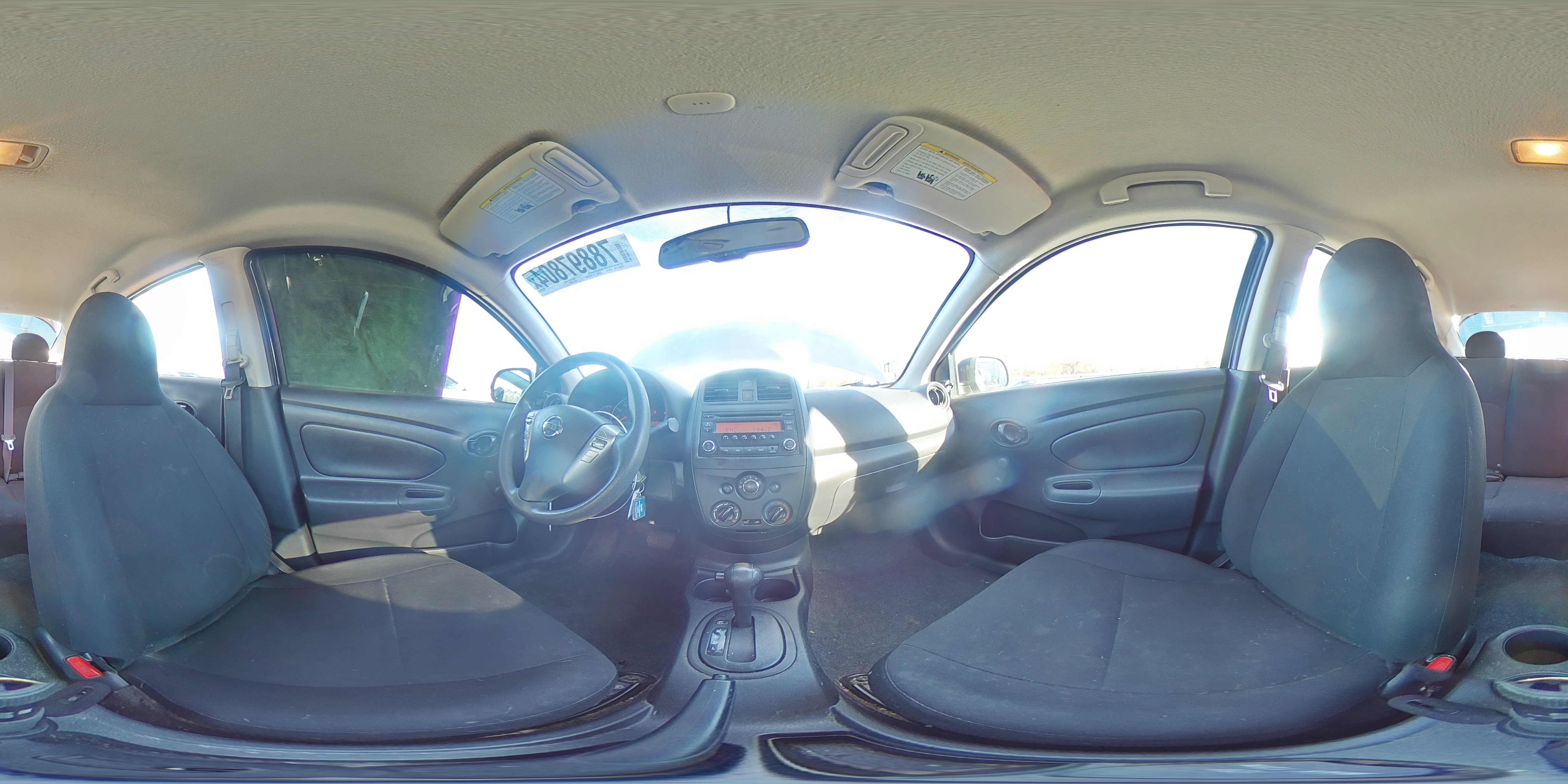 2015 Nissan Versa - Image 14