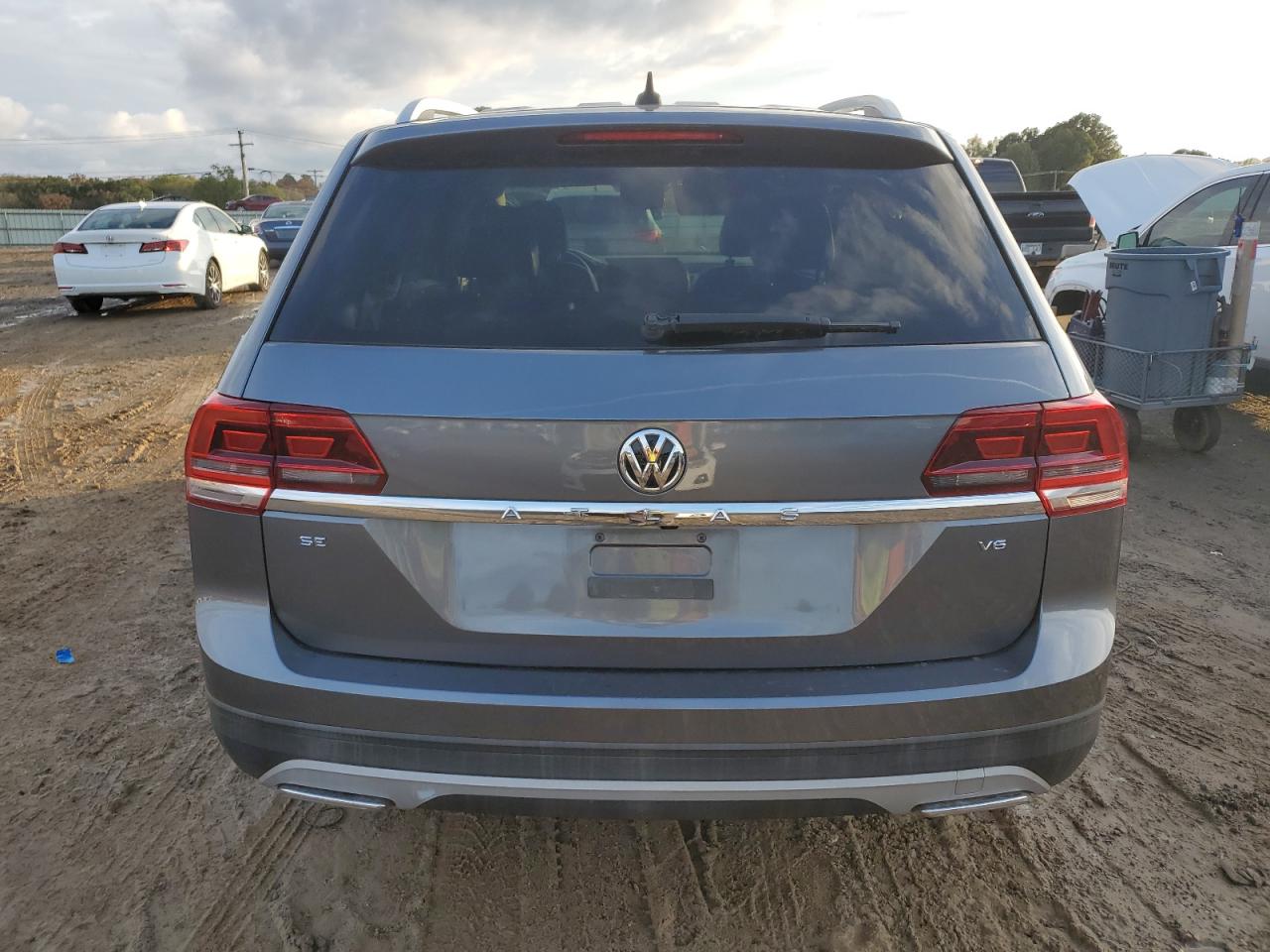 2018 Volkswagen Atlas Se VIN: 1V2DR2CA0JC527929 Lot: 79241704