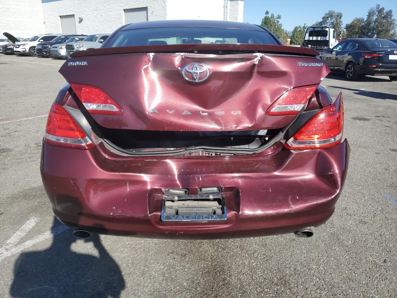 2006 Toyota Avalon - Image 6