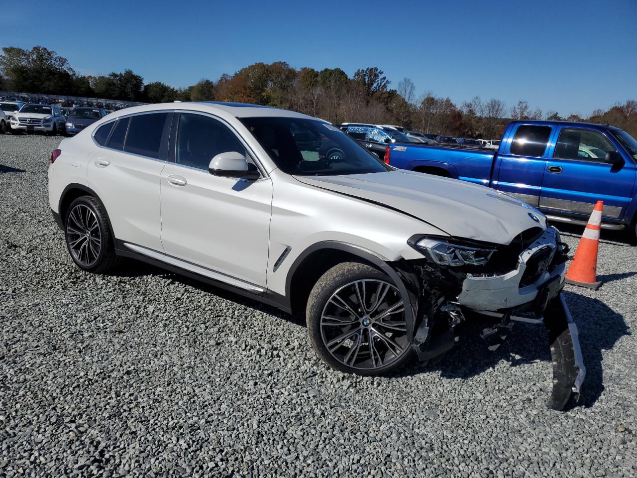 2022 BMW X4 - Image 4