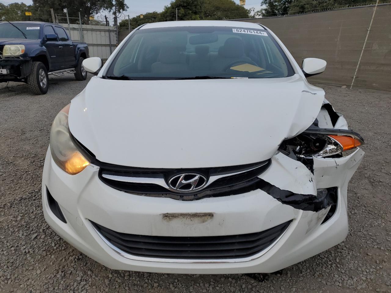 2012 Hyundai Elantra - Image 5