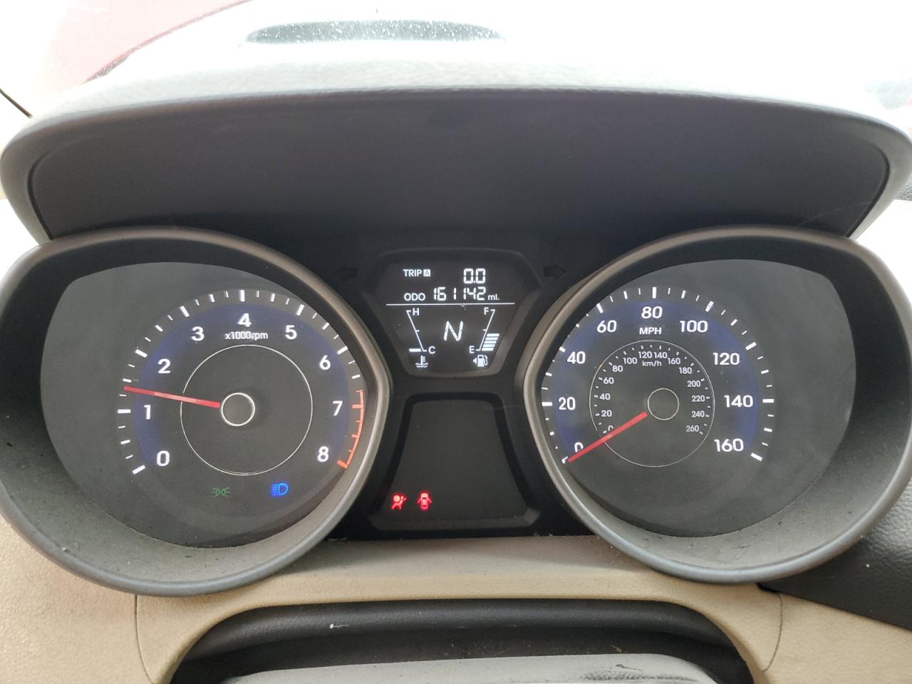 2013 Hyundai Elantra - Image 9