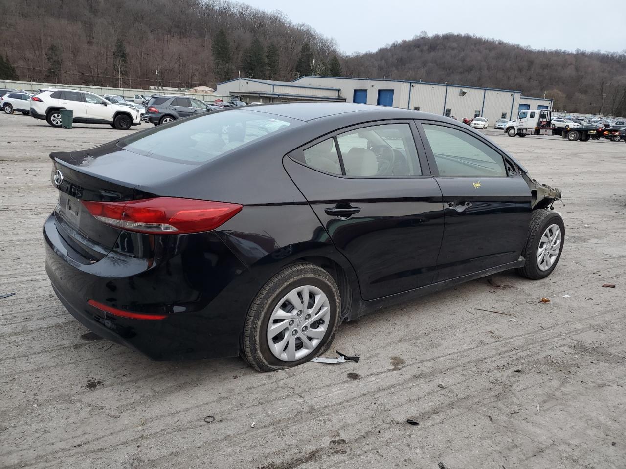 VIN 5NPD74LF5JH303543 2018 HYUNDAI ELANTRA no.3