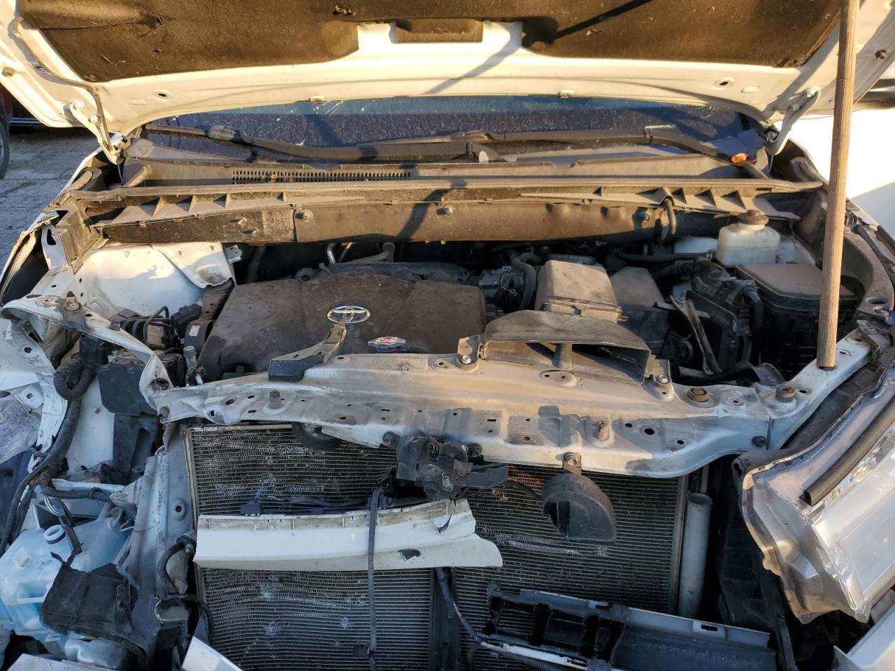 2018 Toyota Highlander - Image 12