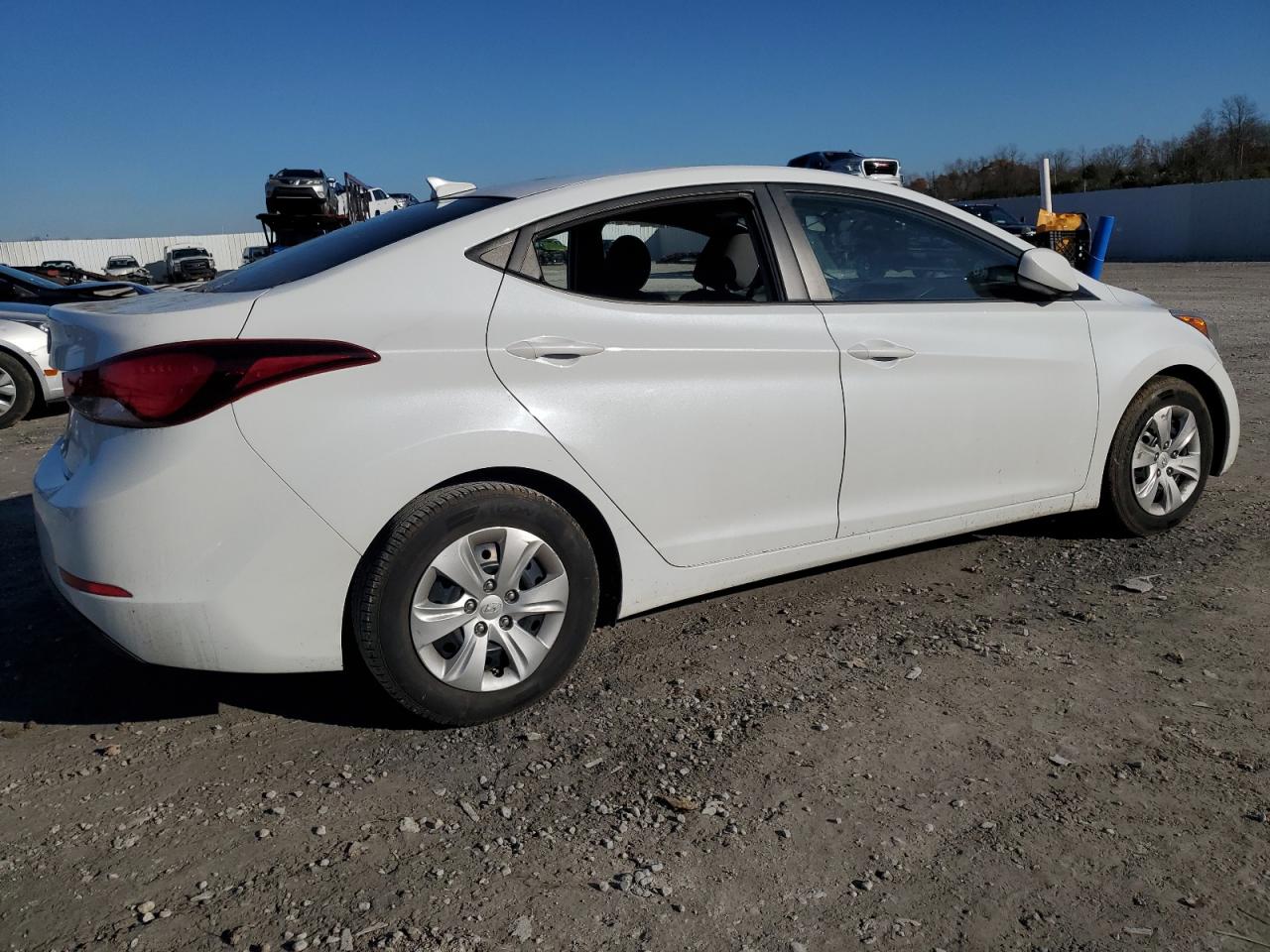 VIN 5NPDH4AE8GH729064 2016 HYUNDAI ELANTRA no.3