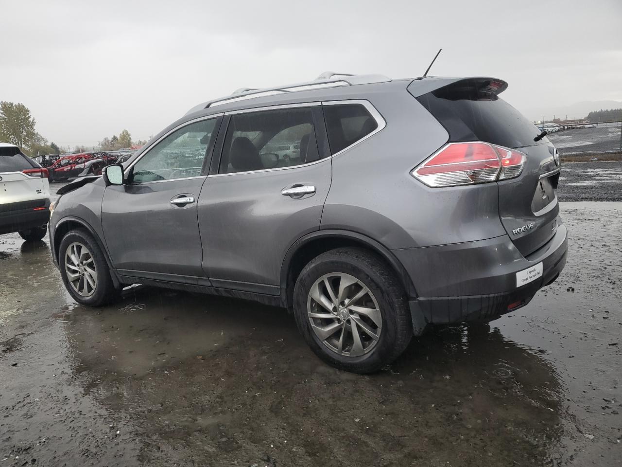 2014 Nissan Rogue - Image 2