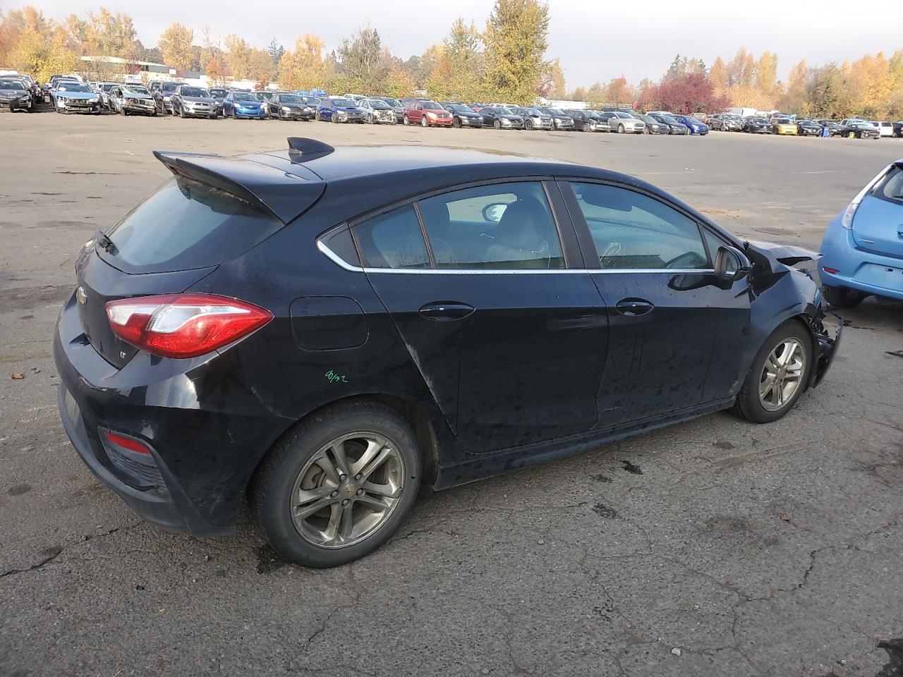 2017 Chevrolet Cruze - Image 3