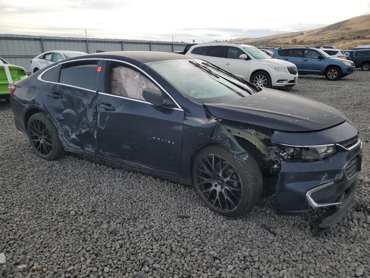 2016 Chevrolet Malibu - Image 4