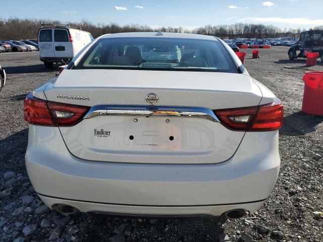 Sedans NISSAN MAXIMA 2017 Biały