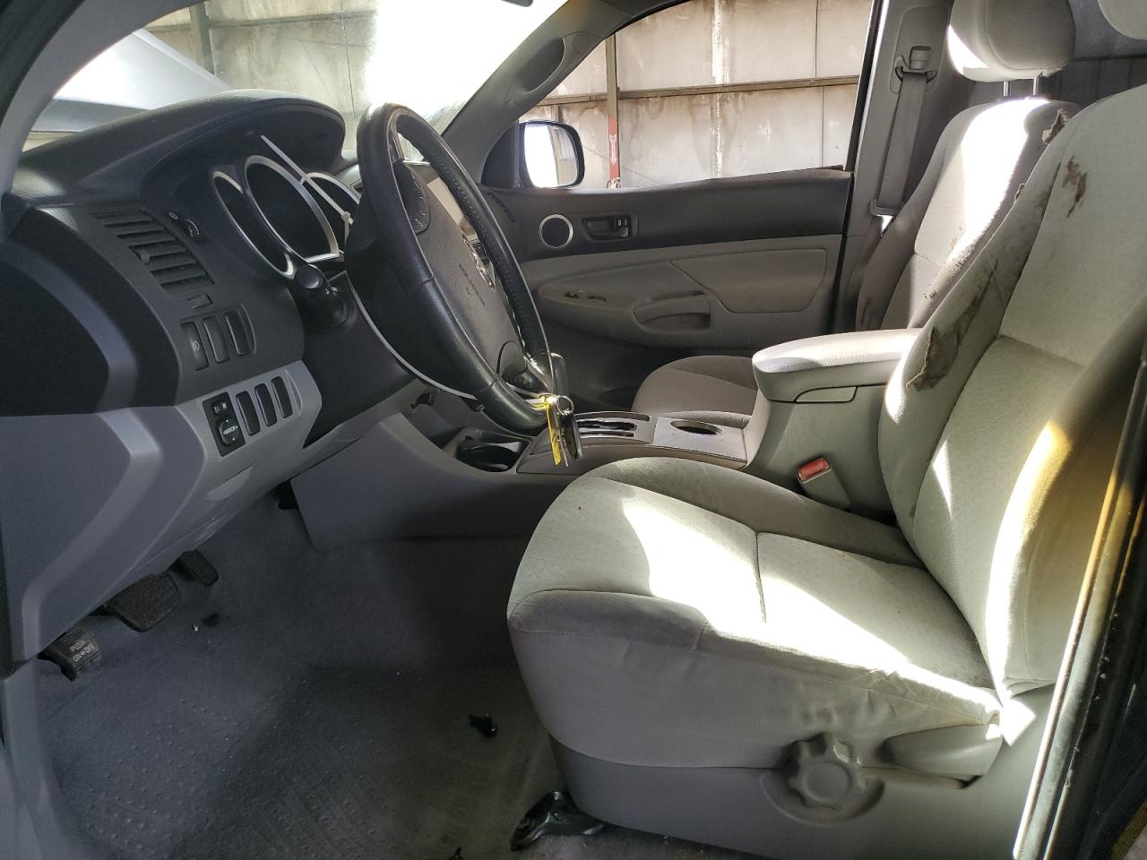 2005 Toyota Tacoma - Image 7