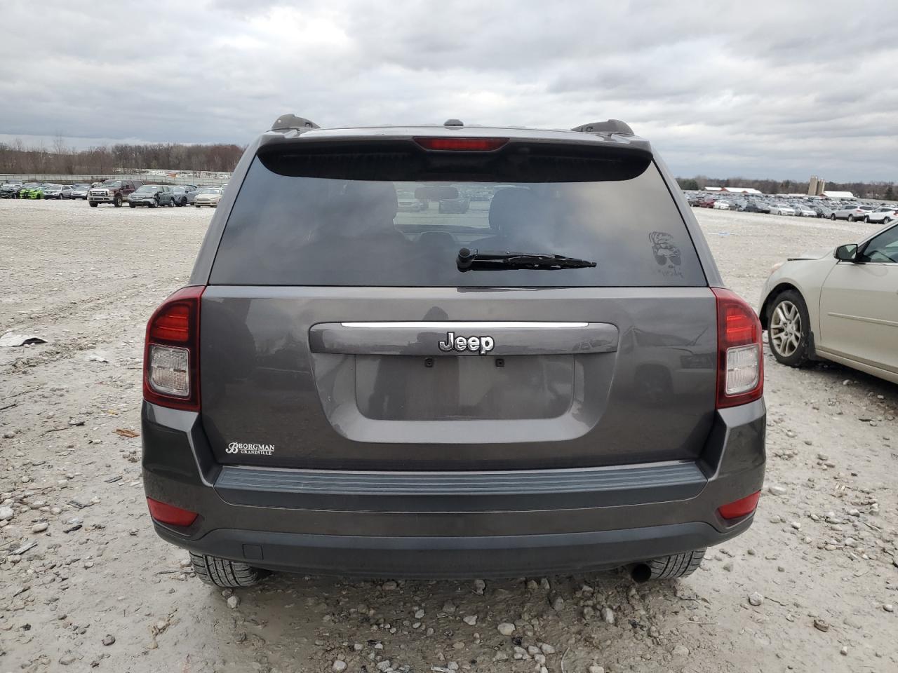 VIN 1C4NJCBA2GD742753 2016 JEEP COMPASS no.6