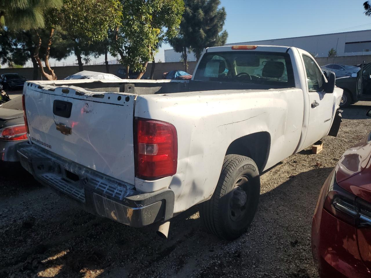 2008 Chevrolet Silverado - Image 3