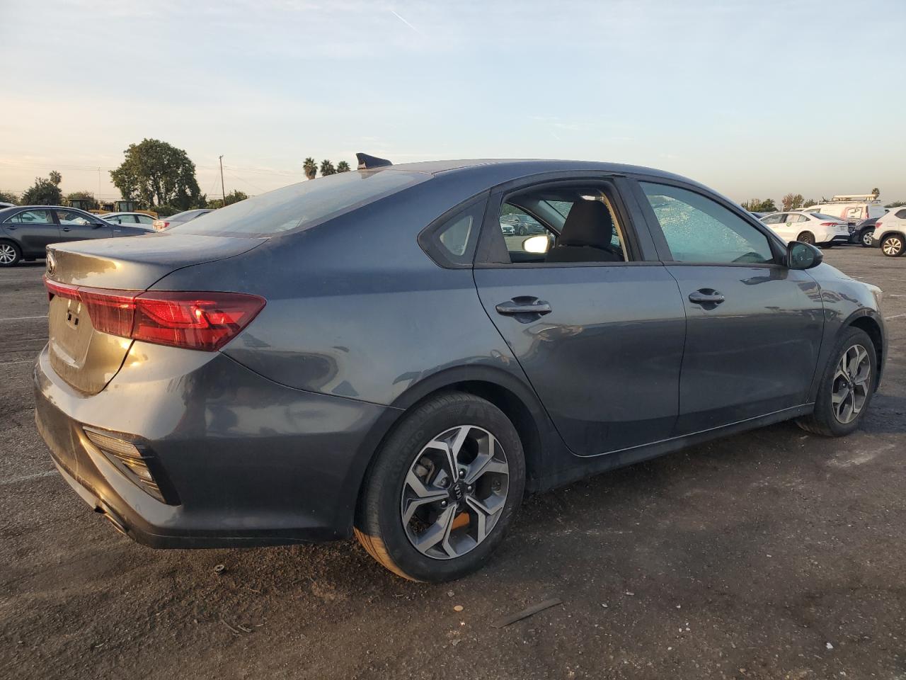 2020 Kia Forte - Image 3