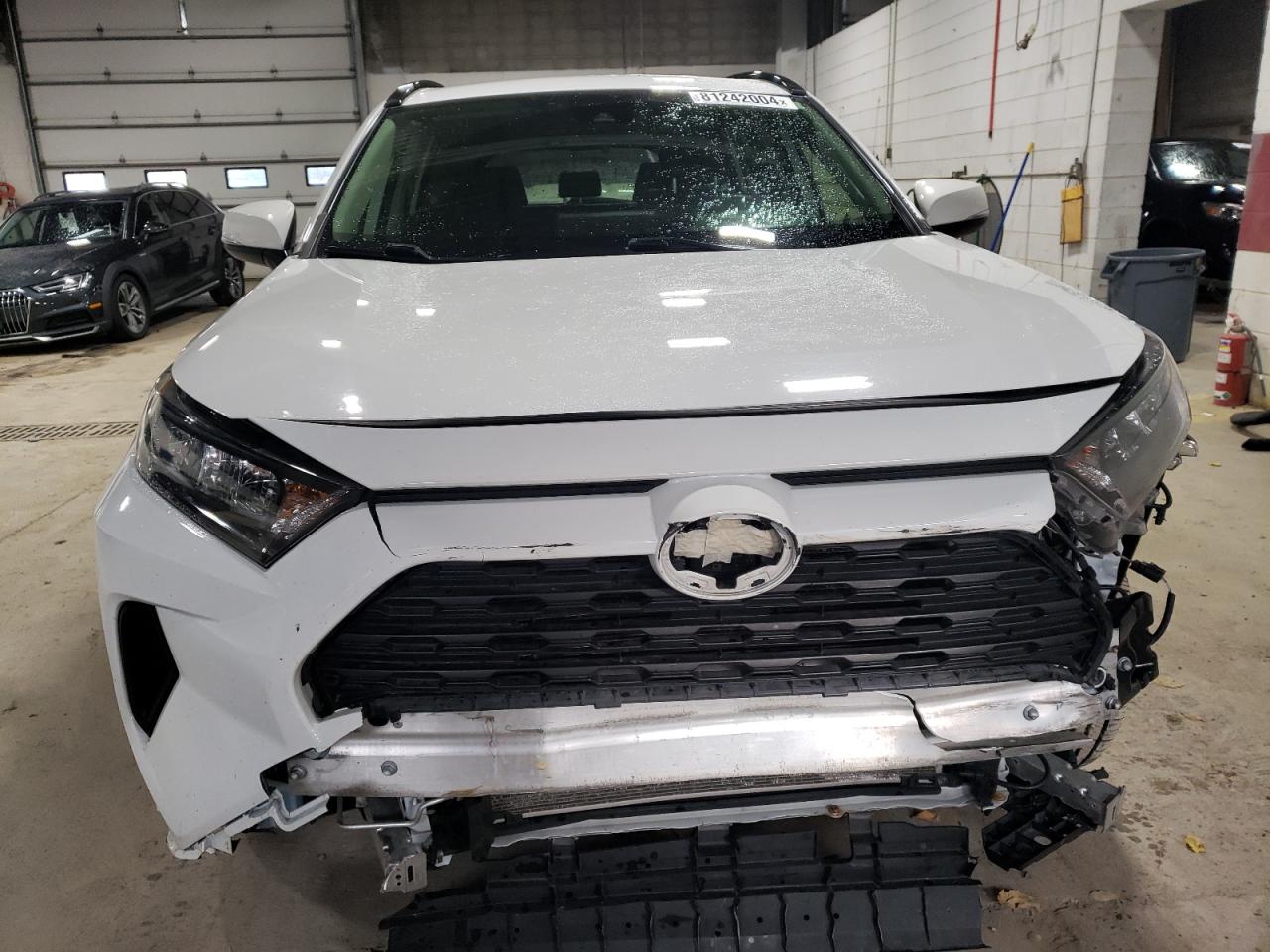 2019 Toyota RAV 4 - Image 5