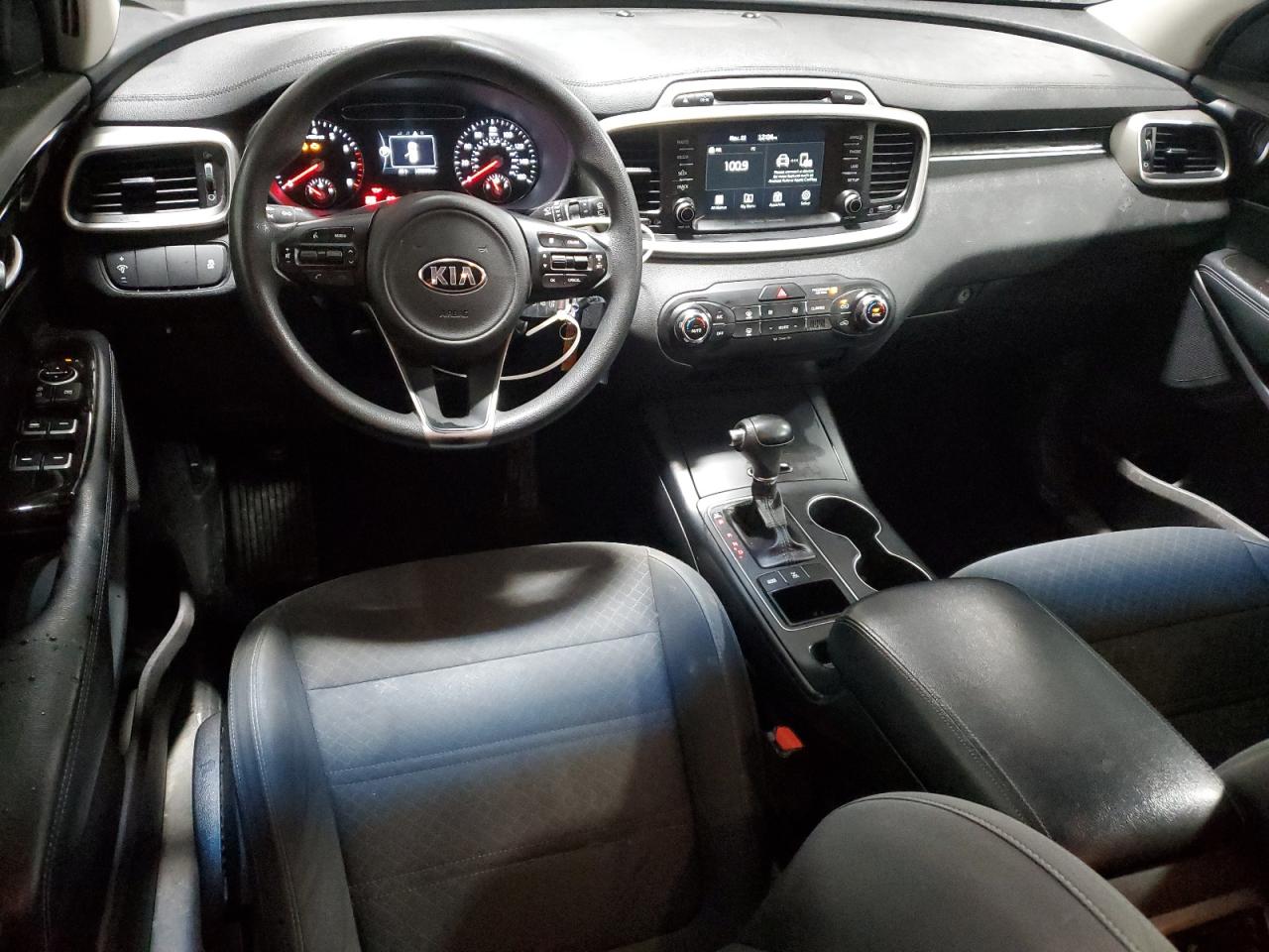 2018 Kia Sorento - Image 8