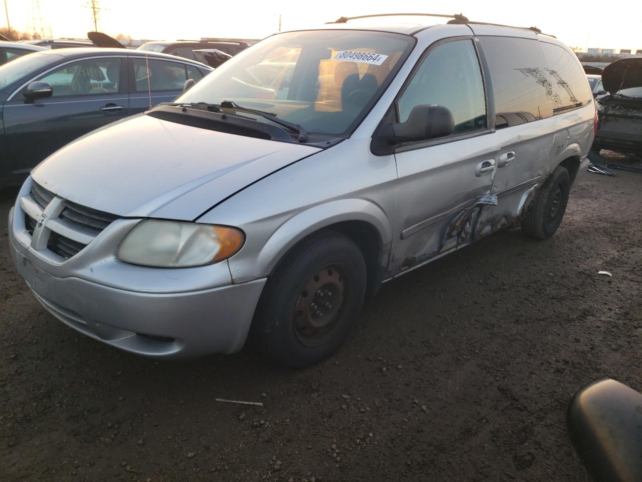 2005 Dodge Caravan - Image 1