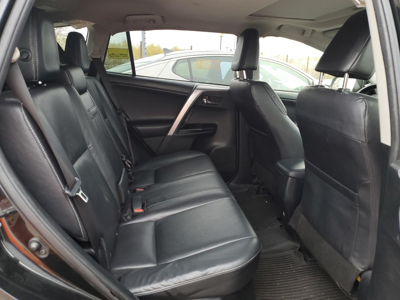 2018 Toyota RAV 4 - Image 11