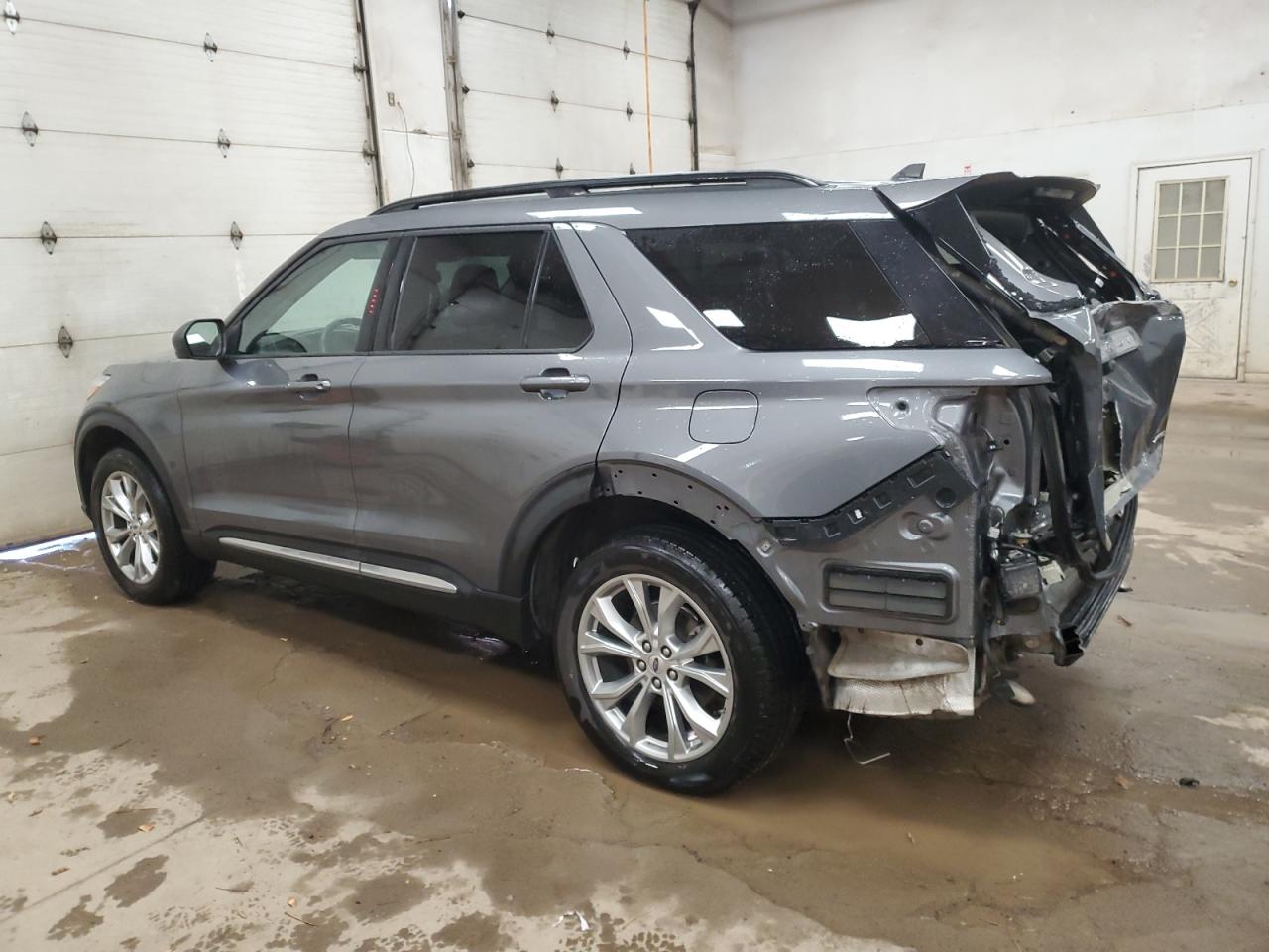 2021 Ford Explorer - Image 2