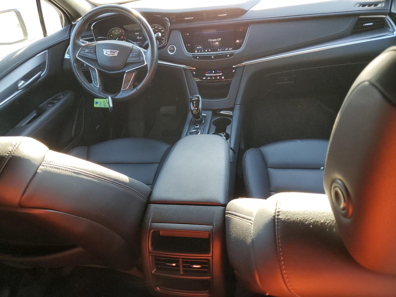 2021 Cadillac XT5 - Image 8