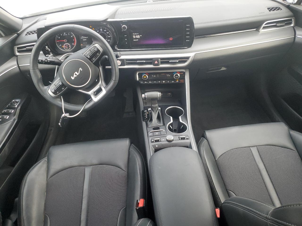 2023 Kia K5 - Image 8