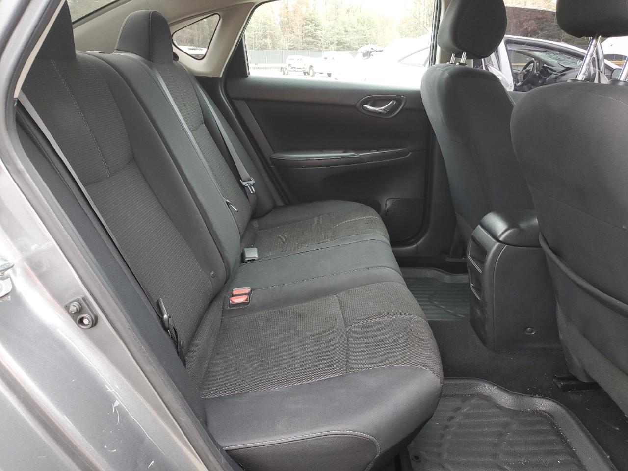 2017 Nissan Sentra - Image 10