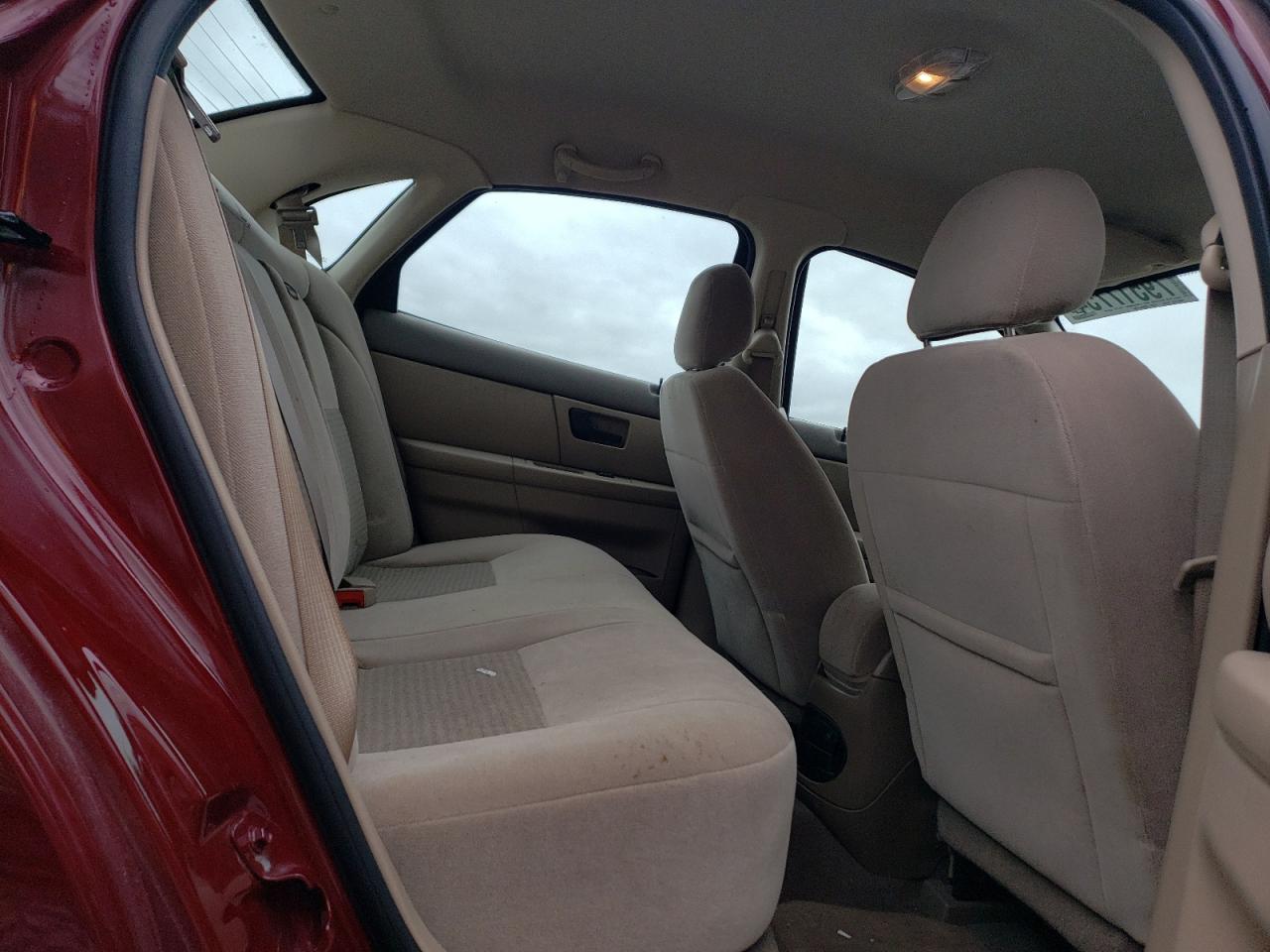 2006 Ford Taurus - Image 10