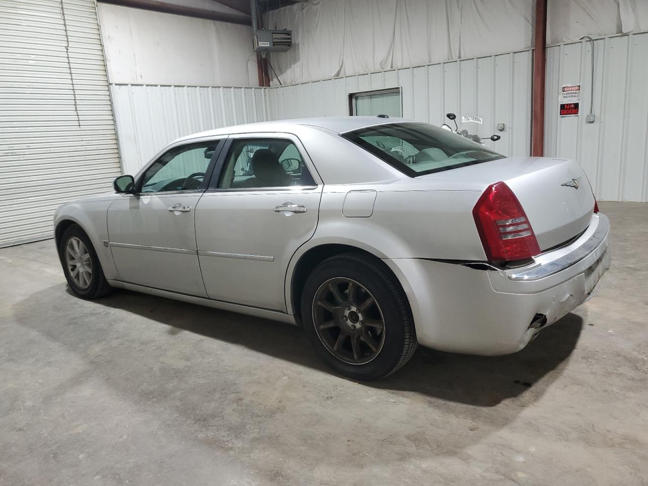 2007 Chrysler 300 - Image 2