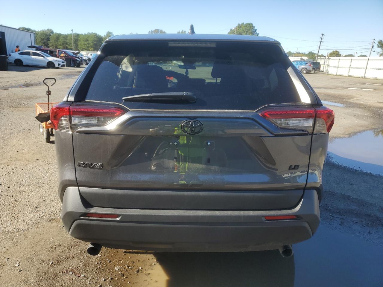 2024 Toyota RAV 4 - Image 6