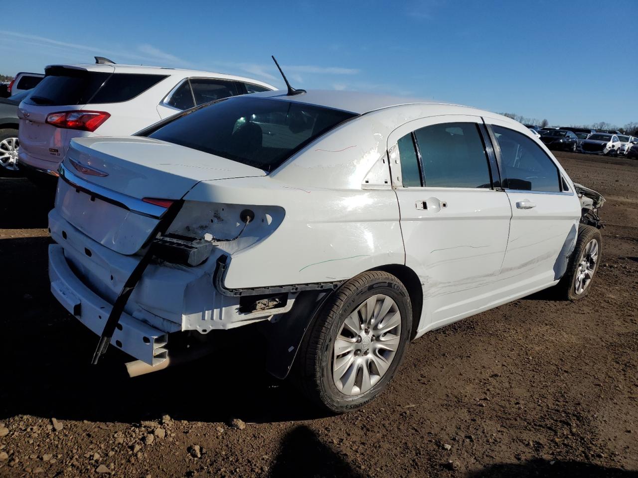2013 Chrysler 200 - Image 3