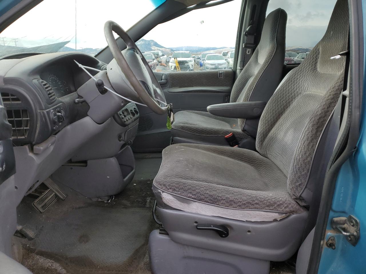 1998 Dodge Grand Caravan Se VIN: 2B4GP4435WR795094 Lot: 81107684